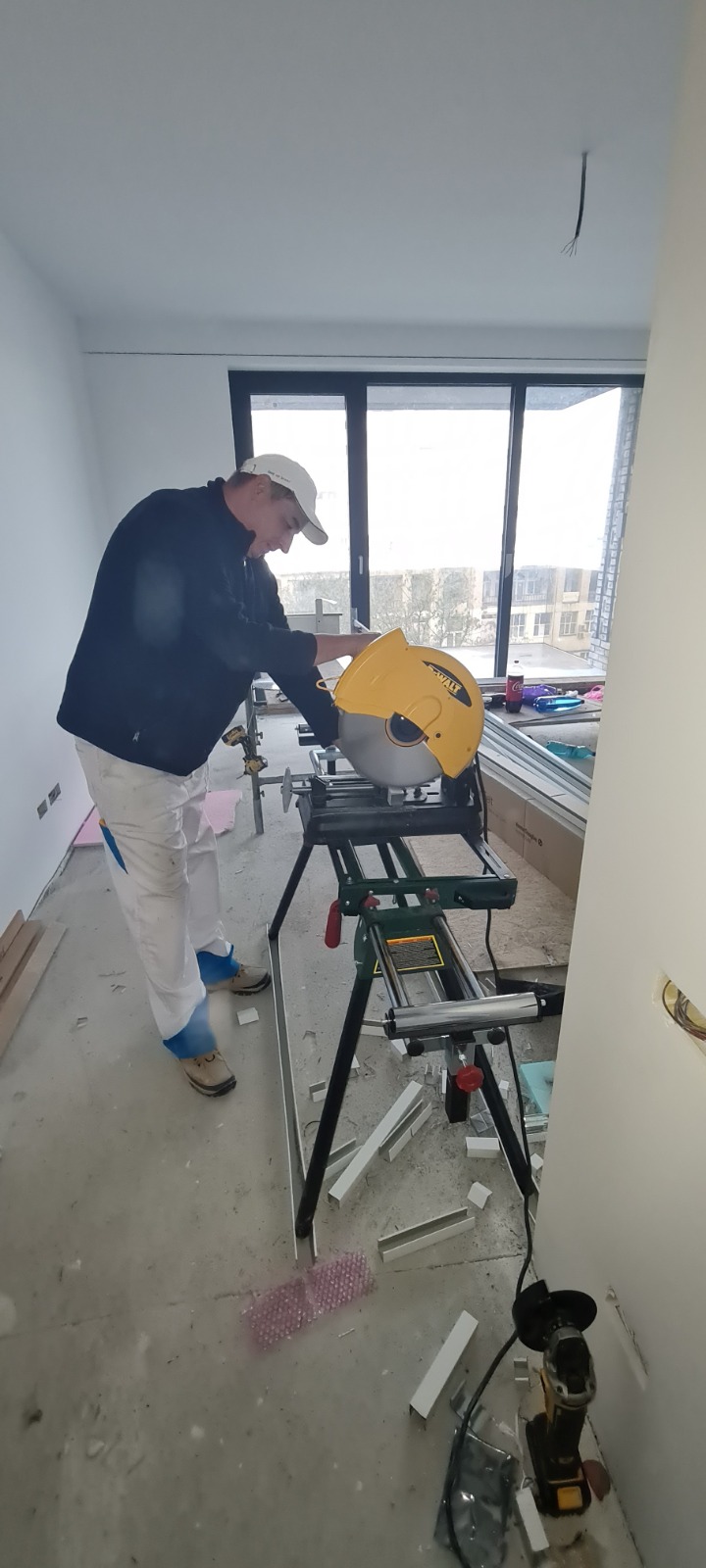 Sufity listwowe KRAFT w prestiżowym kompleksie mieszkaniowym w Rumunii