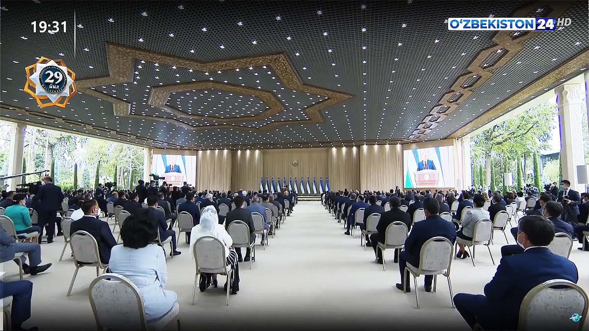 Sufit podwieszany rastrowy KRAFT w rezydencji Koʼksaroy Prezydent Republiki Uzbekistanu