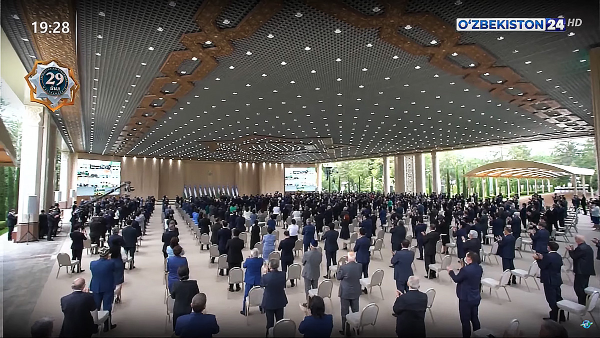 Sufit podwieszany rastrowy KRAFT w rezydencji Koʼksaroy Prezydent Republiki Uzbekistanu