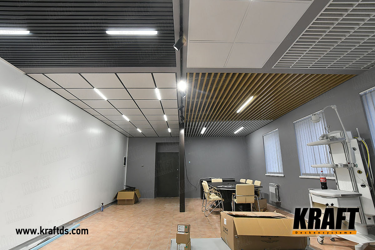 Salon sufitów podwieszanych KRAFT: Lampy KRAFT Led, T-profil, płyty, listwa kubiczna, sufit rastrowy (w tym „żaluzje”) w różnych kolorach i rozmiarach