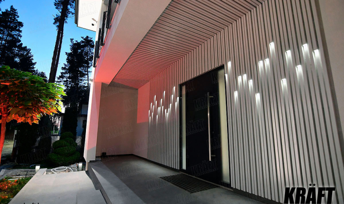 Entrance lobbies and awnings made of cube-shaped rails using examples of real objects (+11 photos)