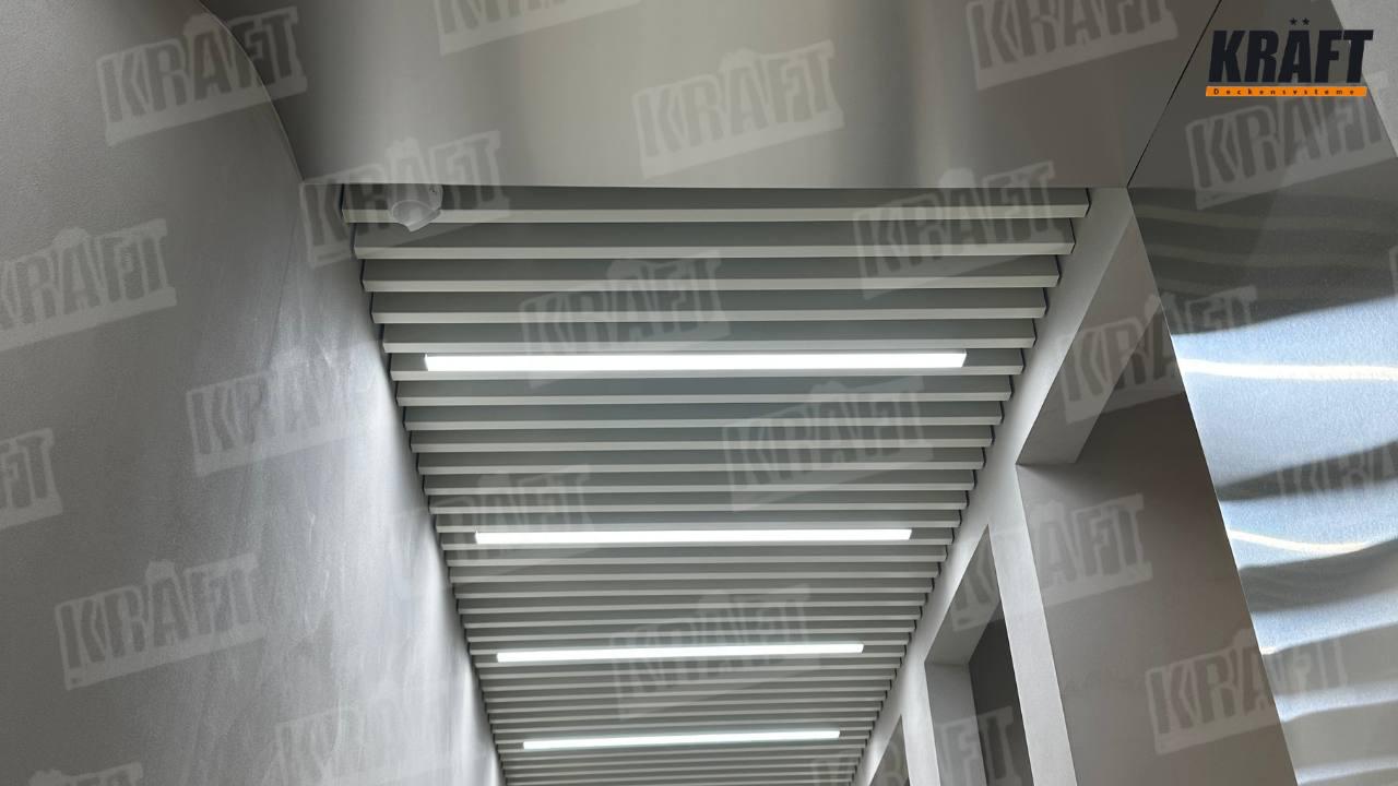 Світильники KRAFT Led, інтегровані в підвісні стелі